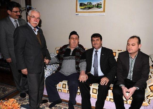 Başkan D&uuml;ndar&rsquo;dan Anlamlı Ziyaret 1