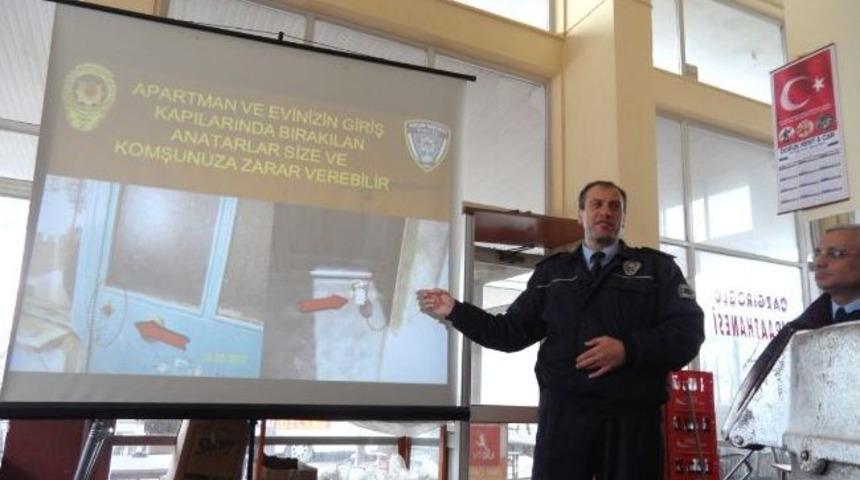 Bucak Polisi Vatandaşlarla Bir Araya Geliyor