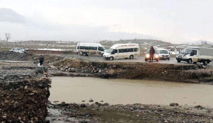 Derecik’te Dereler Taştı G2