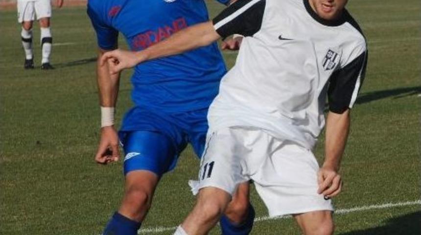 Yenilmezlerin Karşılaşması