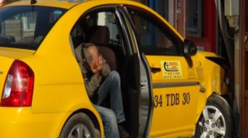 ATM'ye &Ccedil;arpan Taksici 'ekmek Teknesine' Ağladı