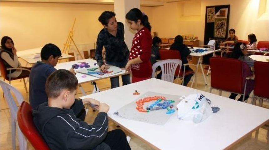 Erzincan &Uuml;niversitesi Minik Sanat&ccedil;ılar Yetiştiriyor