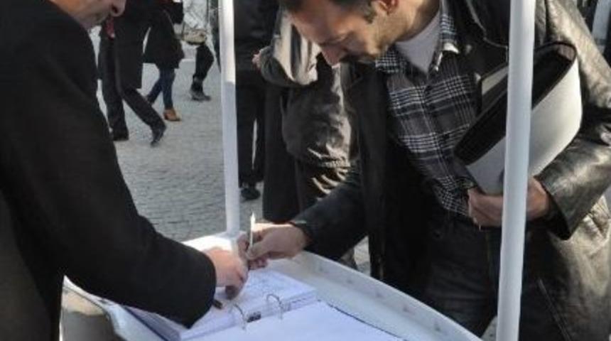 Memur-sen&rsquo;den Kamuda Kıyafet &Ouml;zg&uuml;rl&uuml;ğ&uuml; İ&ccedil;in İmza Kampanyası