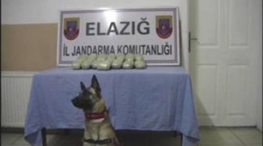 Yolcu bagajından eroin &ccedil;ıktı