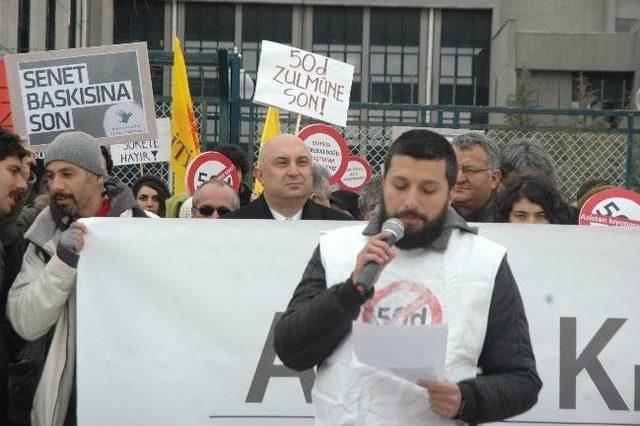 &Uuml;niversite Asistanlarından Y&ouml;k &Ouml;n&uuml;nde Oturma Eylemi 1