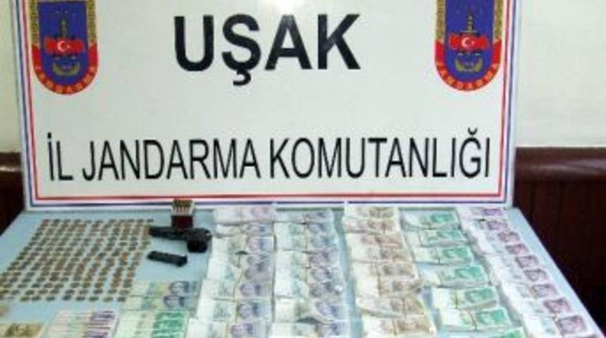 Uşak&rsquo;ta Sahte Altın Ve Paracılara Jandarma Baskını