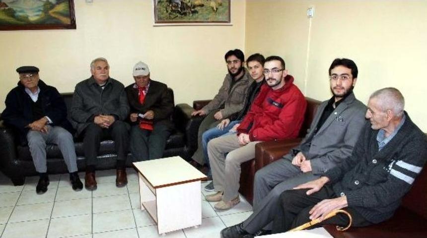 Gen&ccedil; Yeşilaycılardan Huzurevine Ziyaret