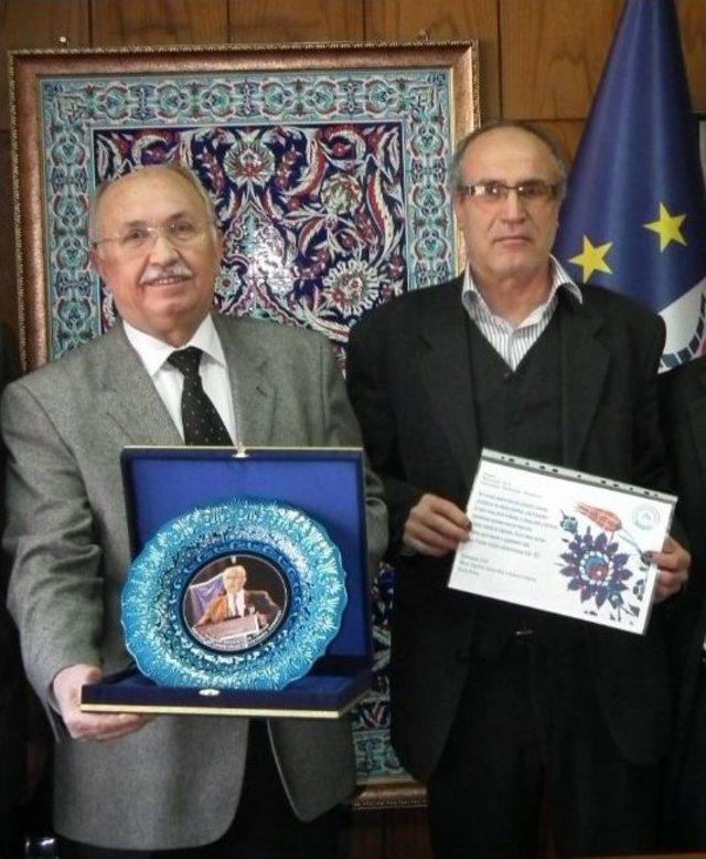 Başkan İ&ccedil;a&rsquo;ya &ldquo;santez&rdquo; Plaketi 2