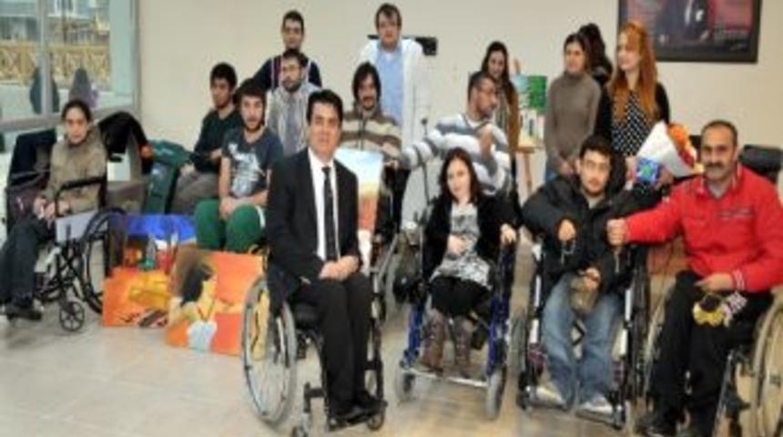 Engelliler Takı Ve Resim Kursu Sona Erdi