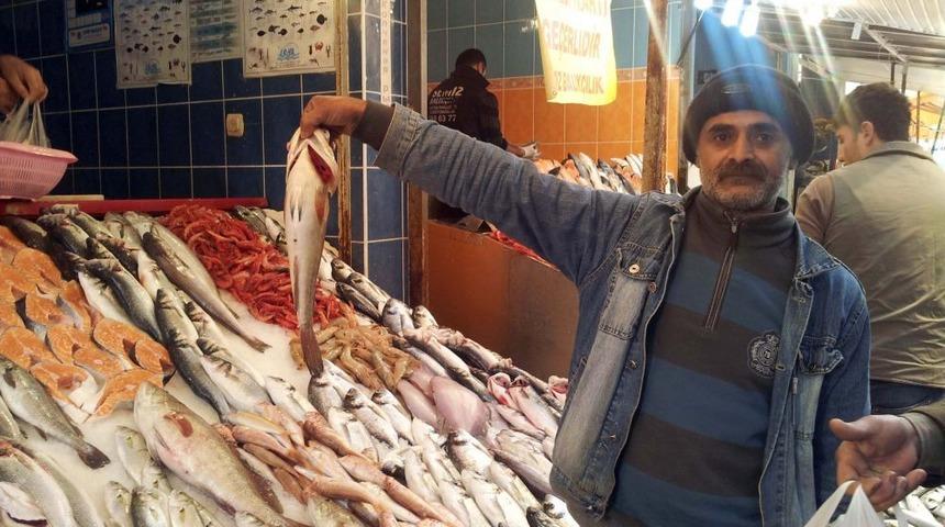 &lsquo;Antalya&rsquo;da Yerel K&uuml;lt&uuml;r Ve Tatların Sergilendiği Halk Pazarı Olmaması Eksiklik&rsquo;