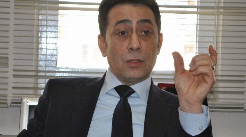 T&uuml;ik, Kızılay&rsquo;a Kan Bağışına Devam Ediyor