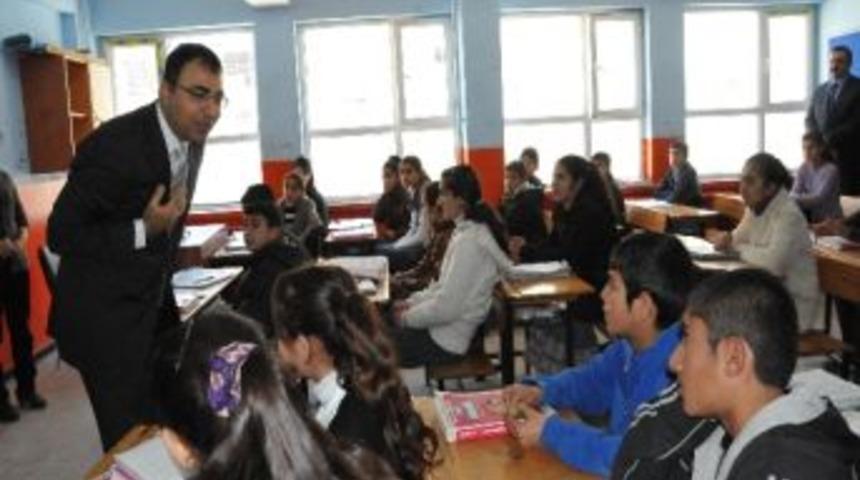 Vali Toprak&rsquo;tan Sbs Kurslarına Ziyaret