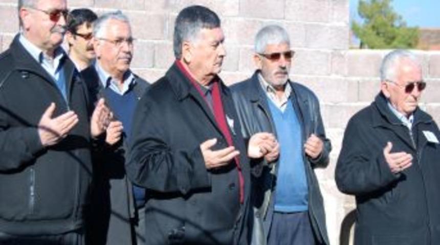 CHP Genel Başkan Yardımcısı Keskin'in Babası Toprağa Verildi