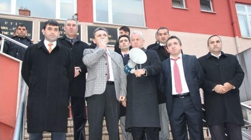 Alabaş, &Uuml;z&uuml;lmez Ve Merkez At&ouml;lyesi&rsquo;ni Ziyaret Etti