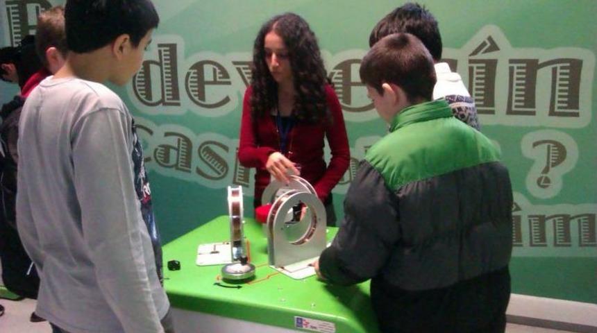 &Ouml;zel İrem, Bilimin Merkezi'ndeydi