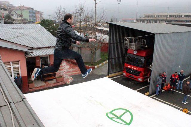 Gönüllü Itfaiyecilik Eğitimleri Devam Ediyor