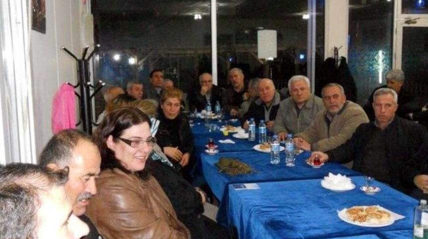 Ak Parti Mahalle Toplantılarını S&uuml;rd&uuml;r&uuml;yor