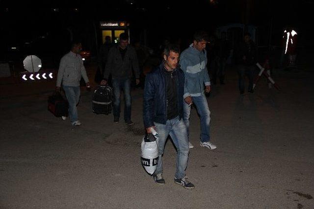 Adana&rsquo;da 335 H&uuml;k&uuml;ml&uuml; Tahliye Edildi 1