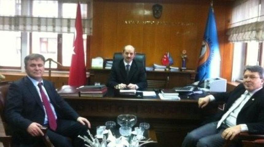 Ak Parti G&uuml;m&uuml;şhane Milletvekili &Uuml;st&uuml;n&rsquo;den Trabzon&rsquo;daki B&ouml;lge M&uuml;d&uuml;rl&uuml;kleri'ne Ziyaret