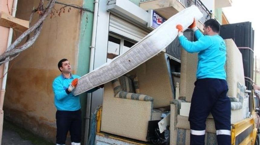 Konak Belediyesi Bir Yılda 400 Kişiyi Ev Sahibi Yaptı
