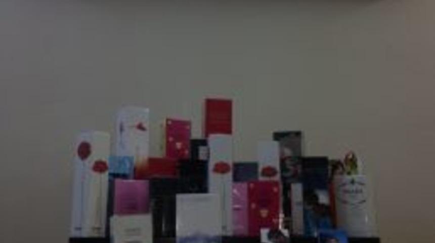 Fatih&rsquo;te Sahte Parf&uuml;m Operasyonu