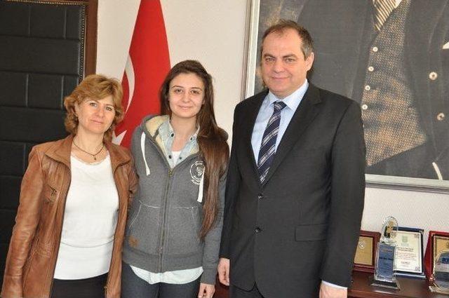 Tekirdağ Belediyesi, Yarışmacı Selin Ataş&rsquo;ı Destekleyecek 3