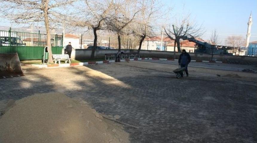 Rehabilitasyon Merkezi Bah&ccedil;esi Yenileniyor