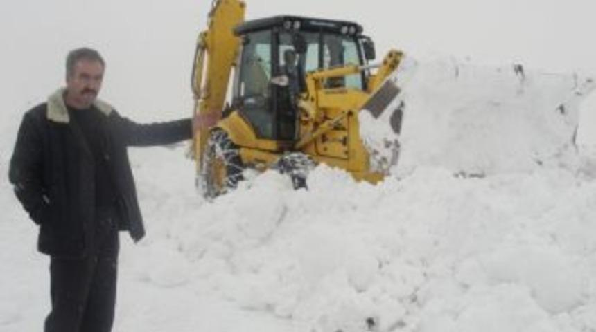Malatya&rsquo;da Kar Nedeniyle 38 K&ouml;y Yolu Kapalı