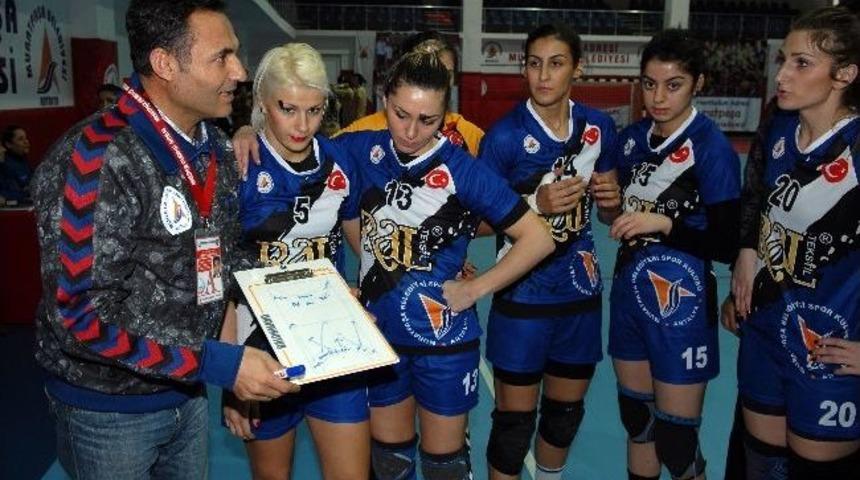 Paşa&rsquo;nın Melekleri İzmir&rsquo;i Bekliyor