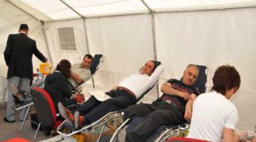 Mamak Belediyesi Ve T&uuml;rk Kızılayı&rsquo;ndan Kan Bağışı Kampanyası