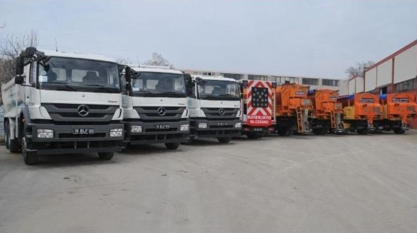 Nil&uuml;fer Belediyesi Ara&ccedil; Filosunu G&uuml;&ccedil;lendirdi