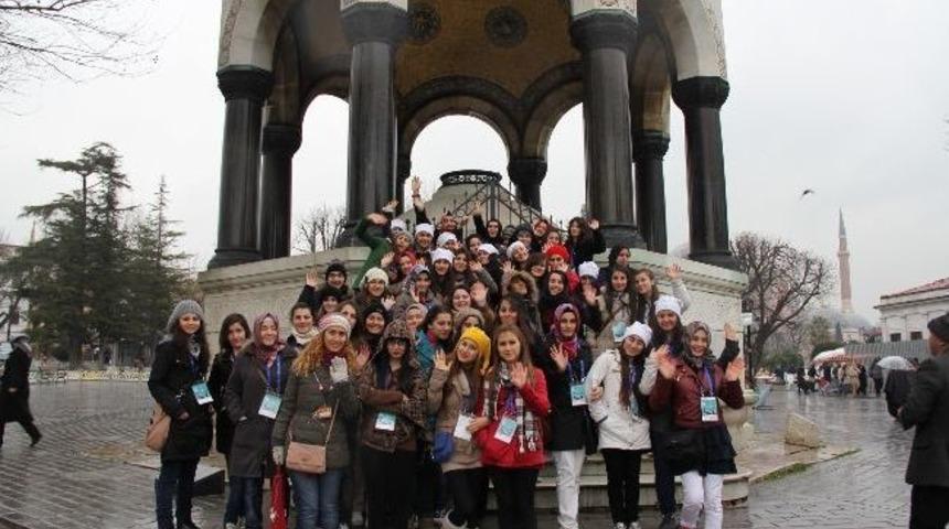 Samsunlu 'g&uuml;ler Y&uuml;z'ler İstanbul'u Gezdi