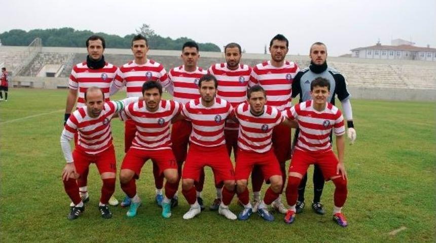 Salihli Belediyespor'da 7 Oyuncu İle Yollar Ayrıldı