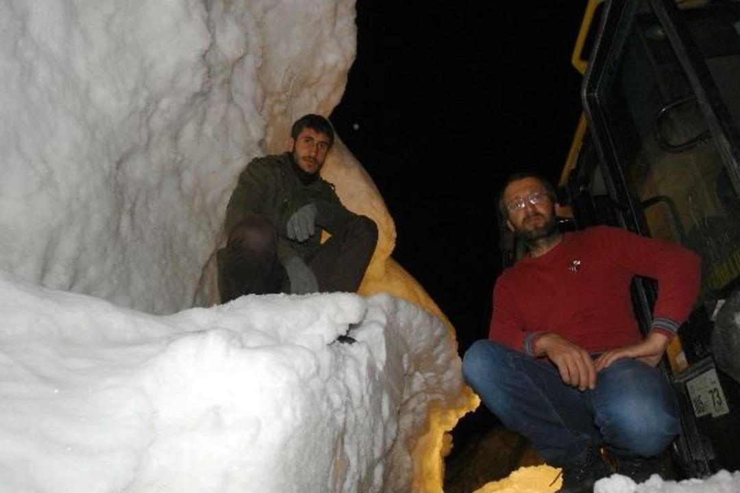 Sınırda Zorlu Karla M&uuml;cadele &Ccedil;alışmaları