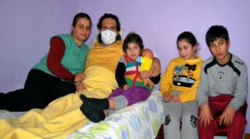 Eşinin B&ouml;breği Ile Hayata Tutundu