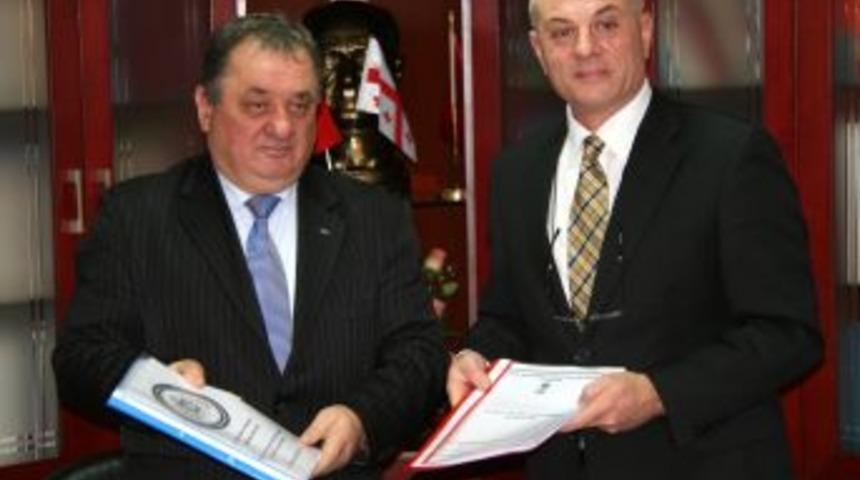 'Muratlı'ya Yapılacak Sınır Kapısı Sarp'ı Rahatlatacak'