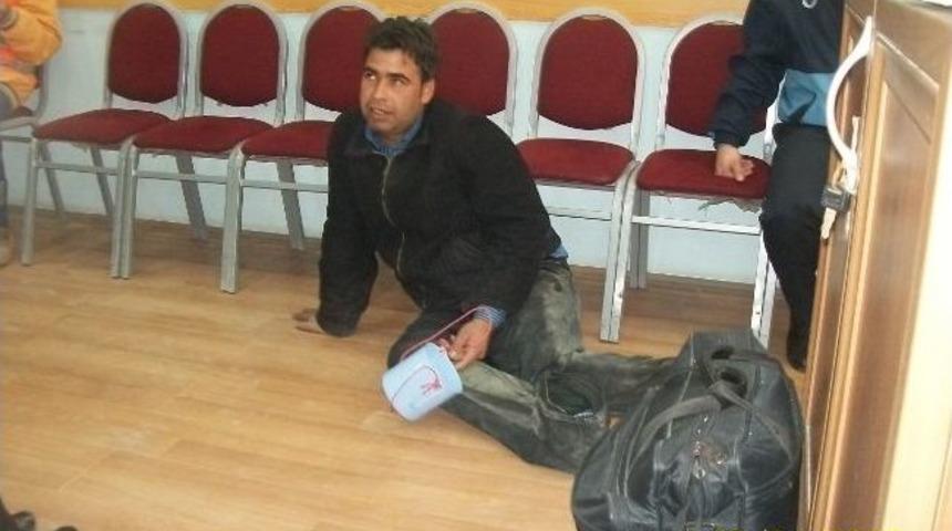 Zor Y&uuml;r&uuml;yen Dılencı, Zabıtada Sapasağlam Oldu