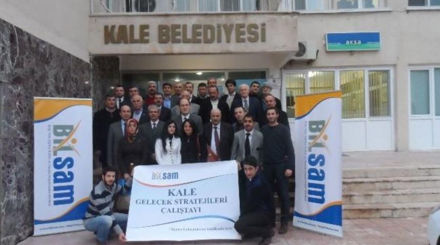 Kale İl&ccedil;e &Ccedil;alıştayı D&uuml;zenlendi