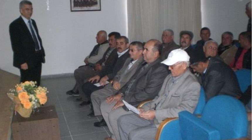 Muhtarlara G&uuml;venli İnternet Semineri