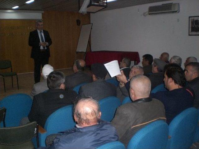 Muhtarlara G&uuml;venli İnternet Semineri 1