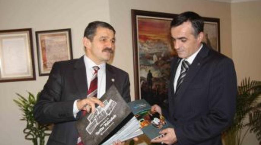 Bartın Belediye Başkanı Akın'a Fojina Belediye Başkanı'ndan ziyaret