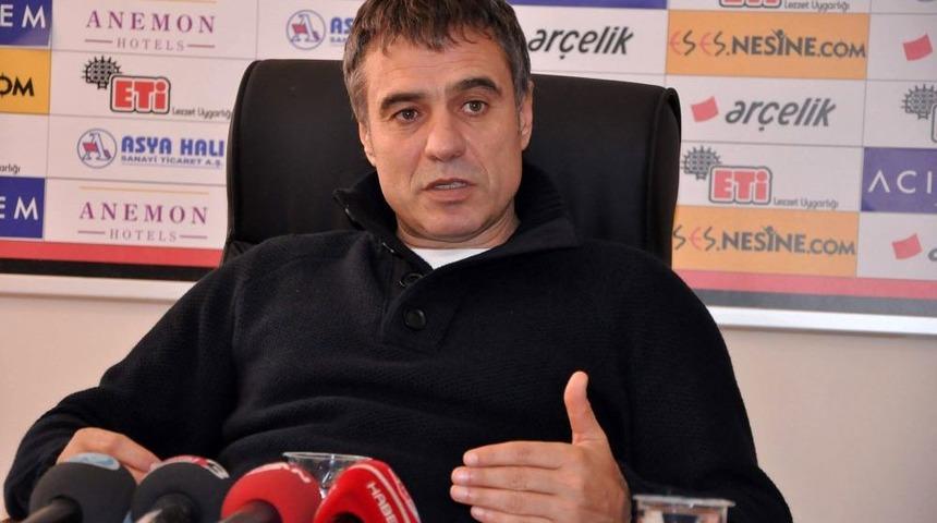 Eskişehirspor Teknik Direkt&ouml;r&uuml; Yanal: Futbolu Bilen Bir Taraftara Sahibiz