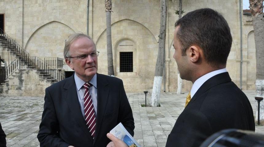 B&uuml;y&uuml;kel&ccedil;i Pohl, Patlama Nedeniyle Mersin Gezisini Yarıda Kesti