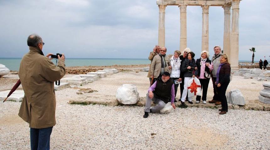 Antalya B&ouml;lgesinin Turist Potansiyelini Almanlar Oluşturuyor