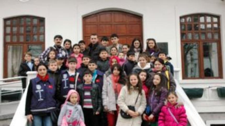 Polis &Ccedil;ocukları Bursa'yı Gezdi