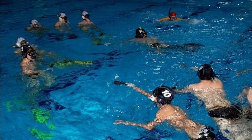 Sualtı Hokeyi Gen&ccedil;ler T&uuml;rkiye Şampiyonası Ordu&rsquo;da Başladı