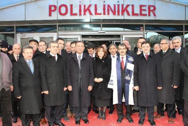 Yozgat Bozok Üniversitesi Tıp Fakültesi Hastanesi Kardiyoloji Yoğun Bakım Ve Koroner Anjiyografi Ünitesi Hizmete Açıldı