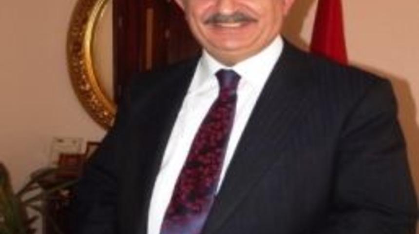 Ayvalık Kaymakamı Nalbant Twettlendi