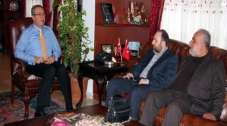 Ihh Suriye Yardım Koordinat&ouml;r&uuml; Yorgancı, &Uuml;nver&rsquo;e Teşekk&uuml;r Etti