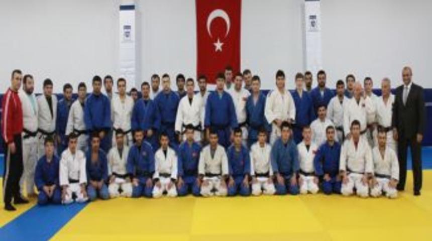 Judoda Bayan Ve Erkek Milli Takımlar Hedefe Kilitlendi